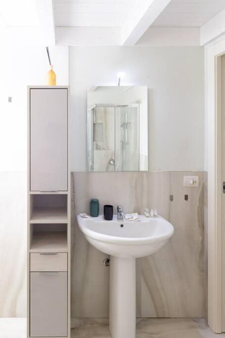 Loft2 Via Morosini Centro Varese - Ixihome Bagian luar foto